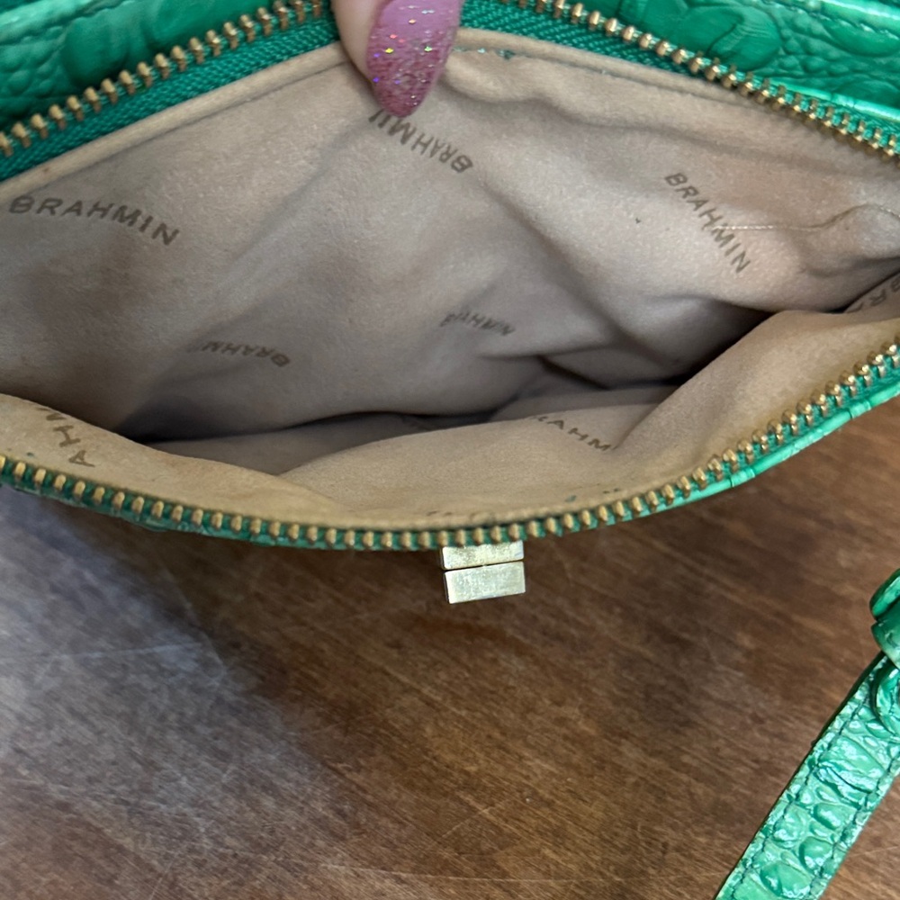 Brahmin Green Croc-Embossed Leather Crossbody Gold Turn lock - Picture 9 of 15
